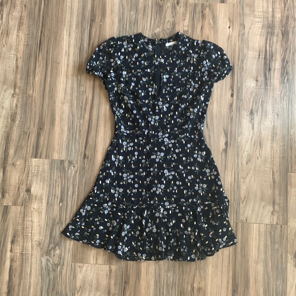 Mi Ami dress from Francesca’s, black mini, peek a boo cleavage